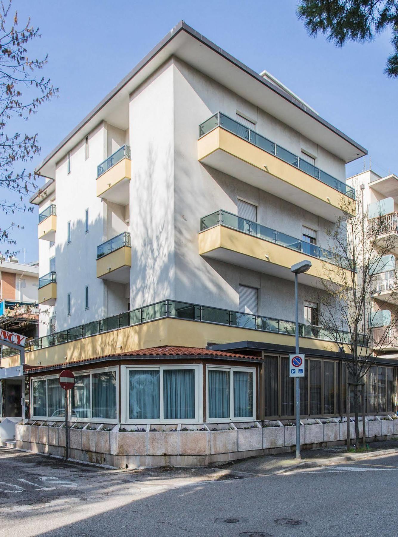 Hotel Nancy Ριτσόνε Εξωτερικό φωτογραφία